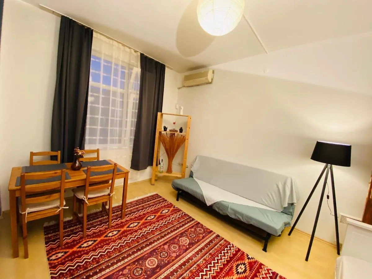 Cosy And Central Apartment**Taksim**Galata Istanbulská provincie 0*,